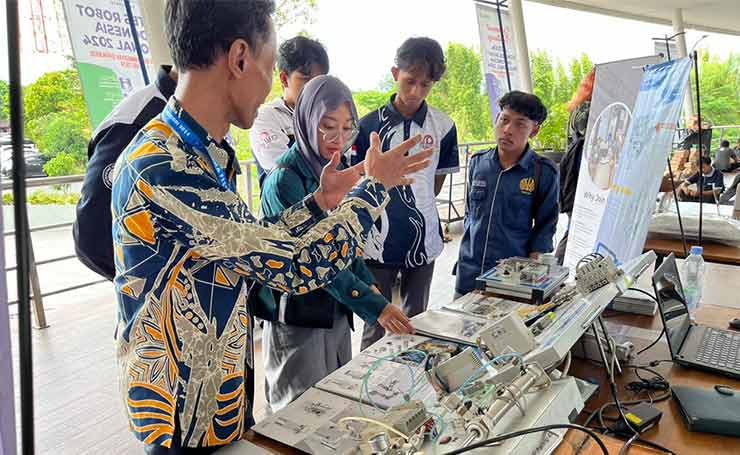 Kontes Robot Indonesia 2024