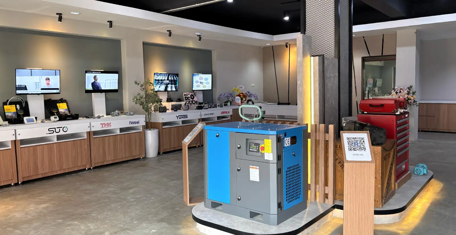 Semarang Showroom 3